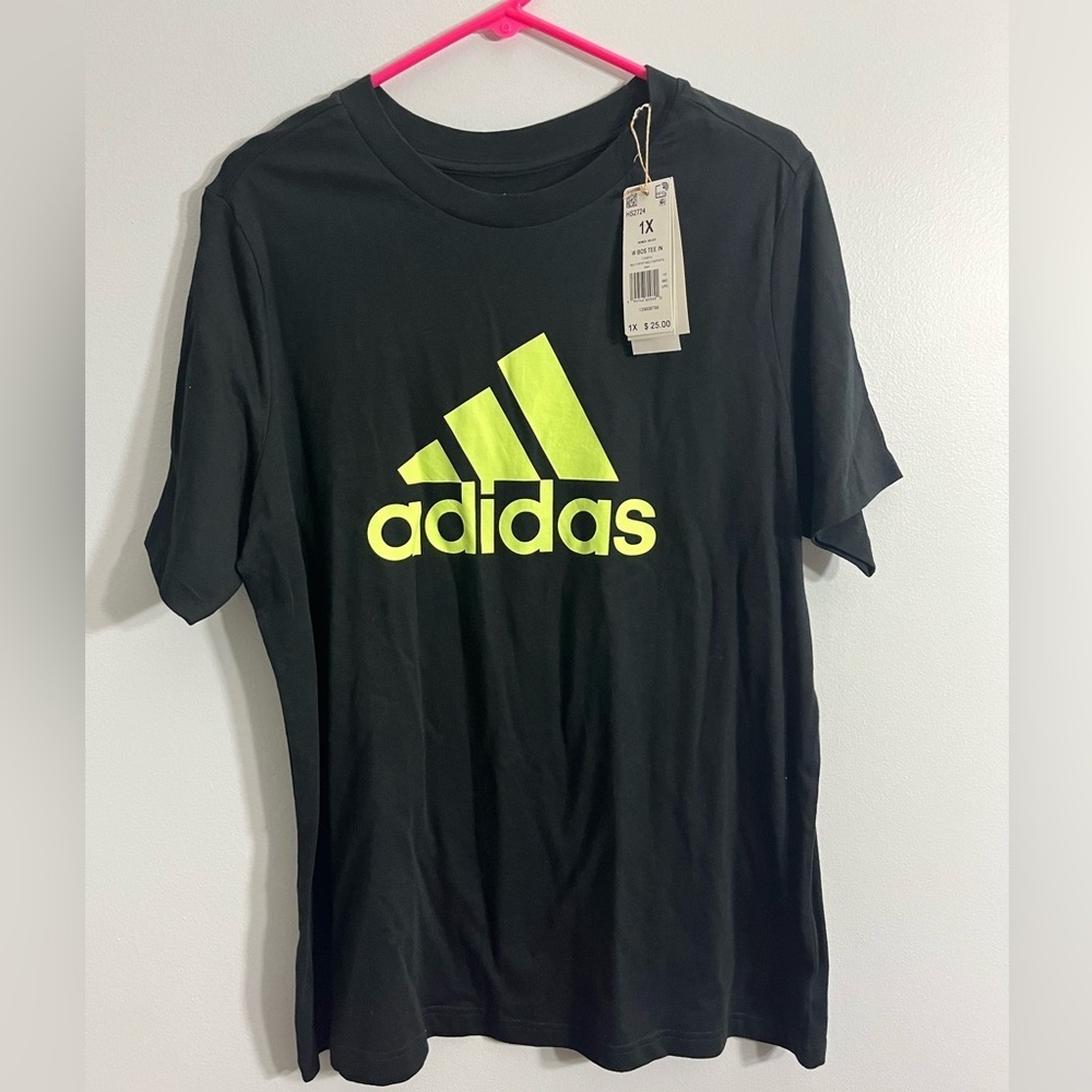 NWT Adidas women’s 1X black graphic amplifier tshirt with lime green adidas logo